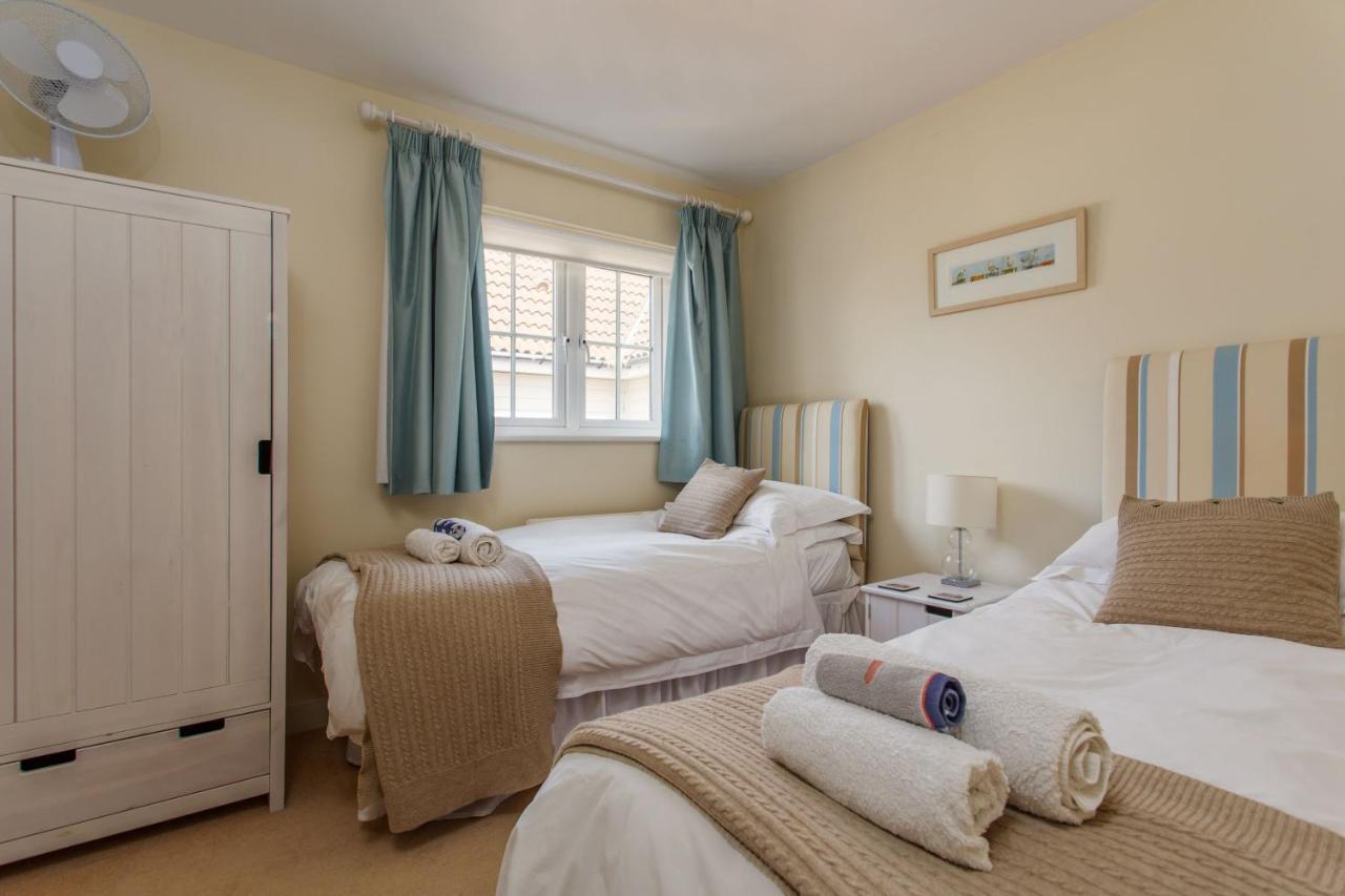Holiday home Sands End *